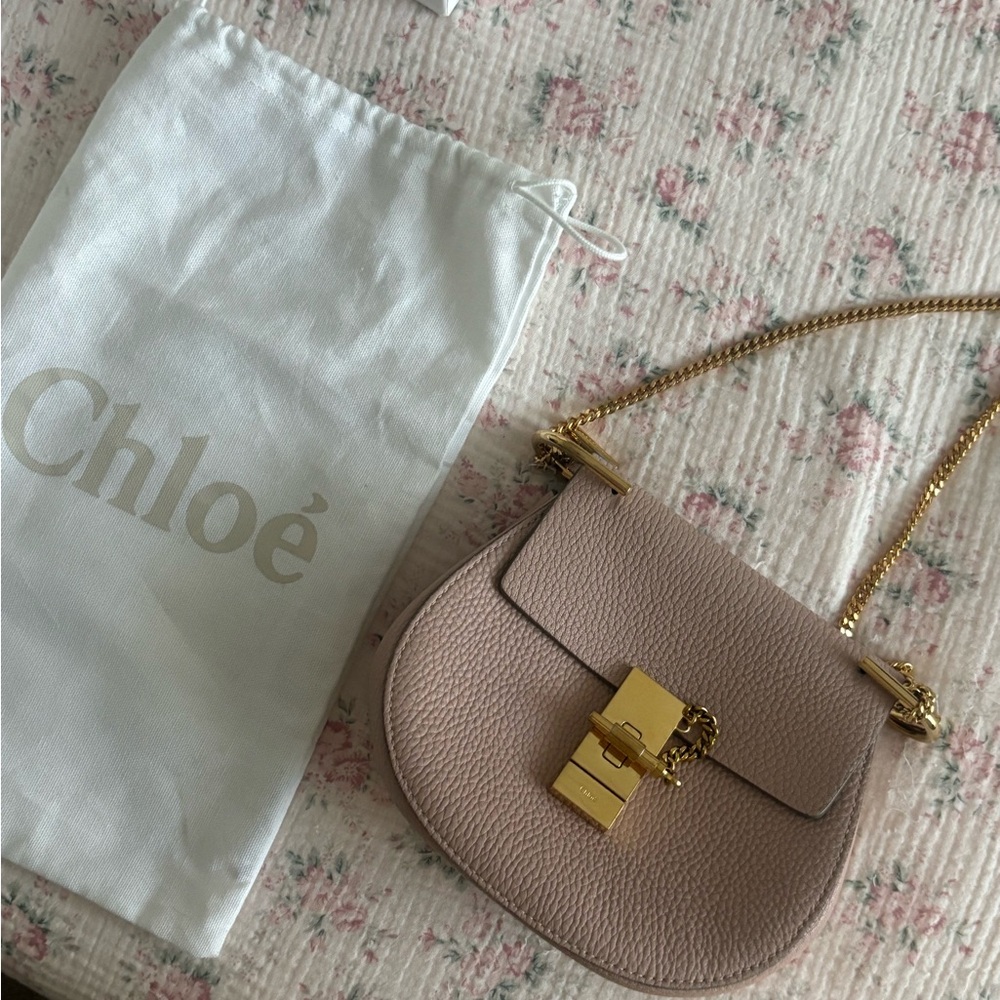 Mini Chloe Grained Lambskin Drew  shoulder bag cement pink